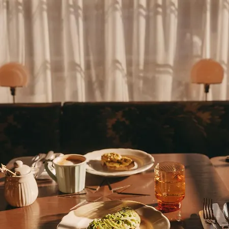 Experimental 4* וורבייה